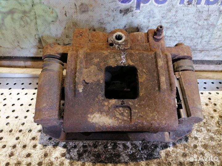 Суппорт тормозной передний правый Great Wall Hover