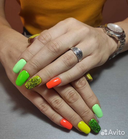 Маникюр и педикюр