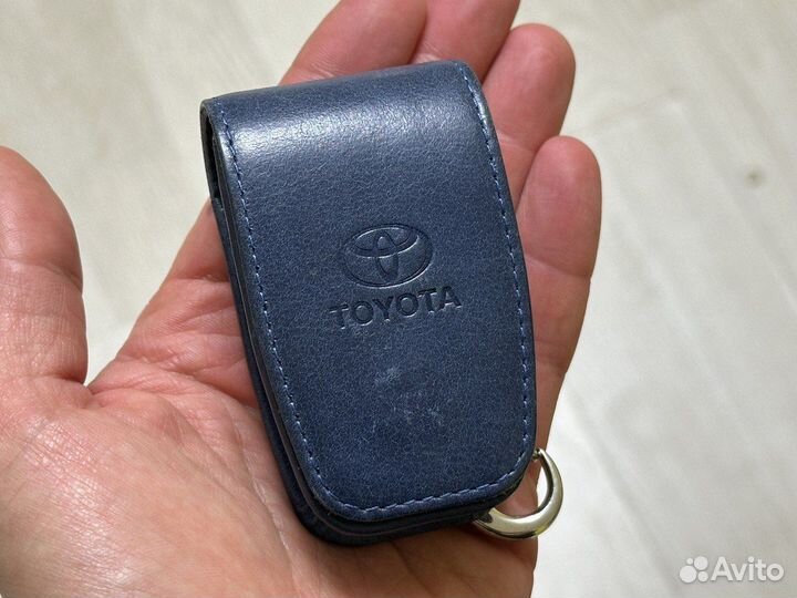 Ключница Toyota натуральная кожа