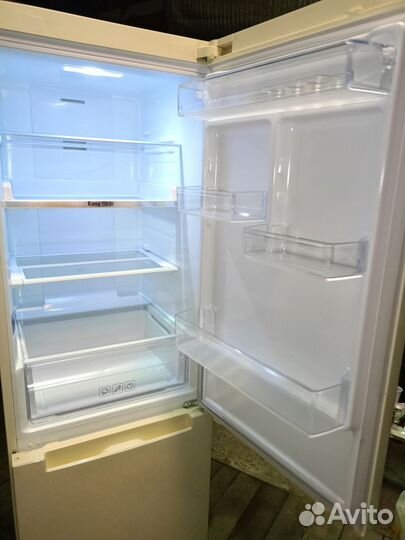 Холодильник samsung
