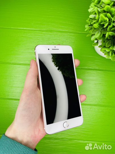 iPhone 7 plus 32gb gold