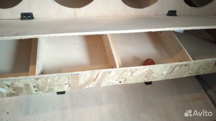 Гнездо для кур с яйцесборником