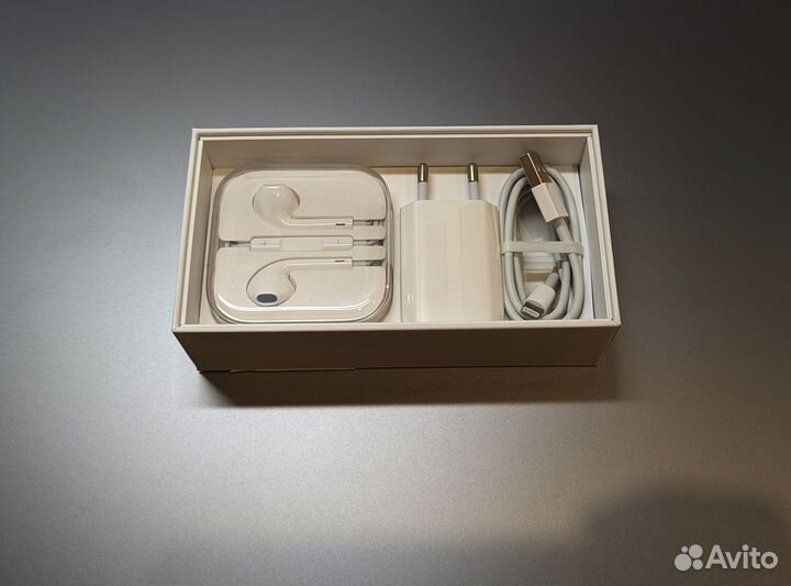 Apple iPhone SE 32 GB 2016