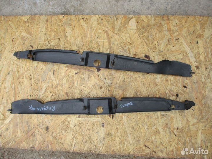 Пыльник переднего крыла Фольксваген Тигуан