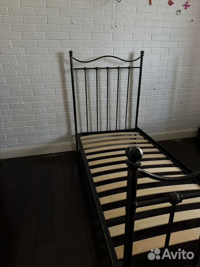 Кованые кровати