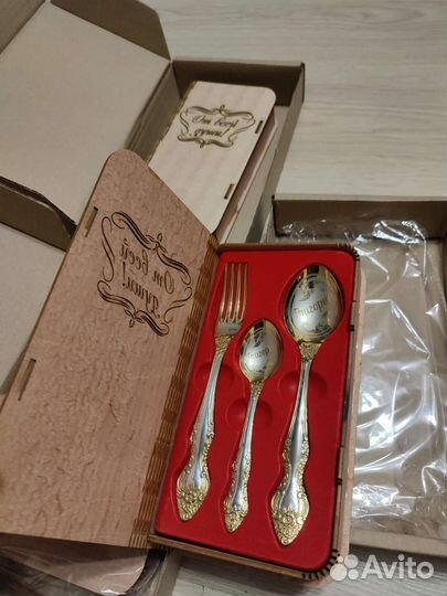 Набор именных столовых приборов
