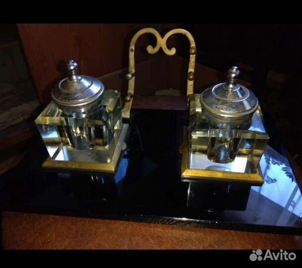 Старинная чернильница