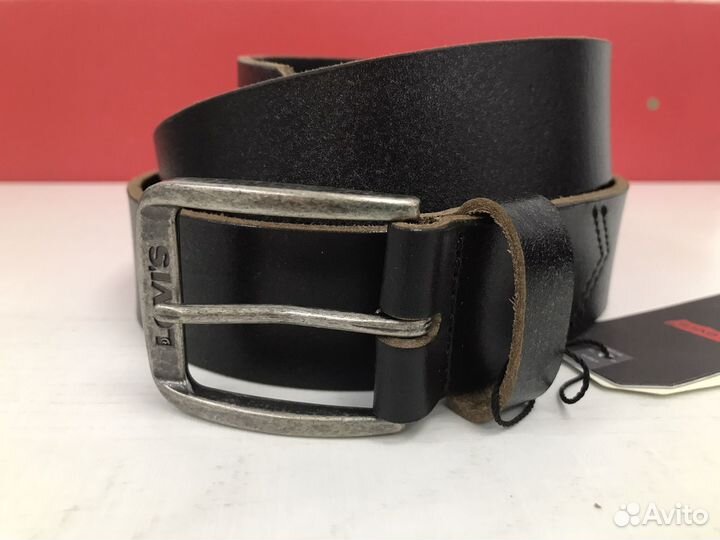 Ремень мужской кожаный Levi's черный