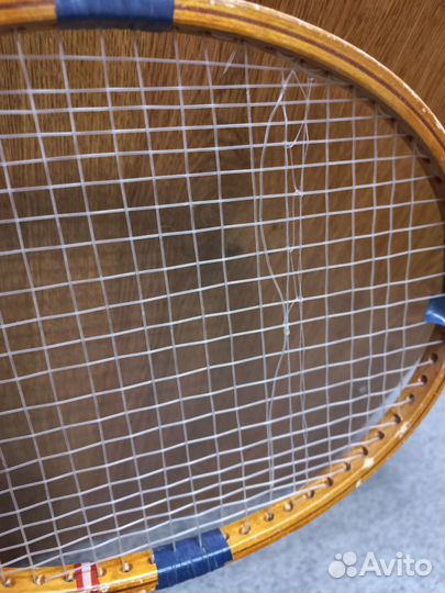 Ракетка для бадминтона