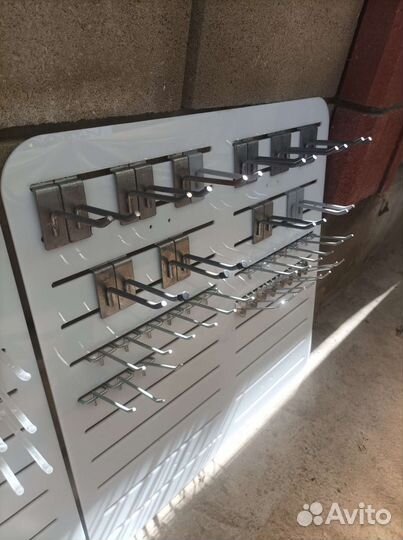 Тач панели с крючками