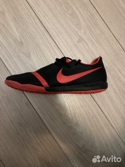 Сороконожки nike phantom