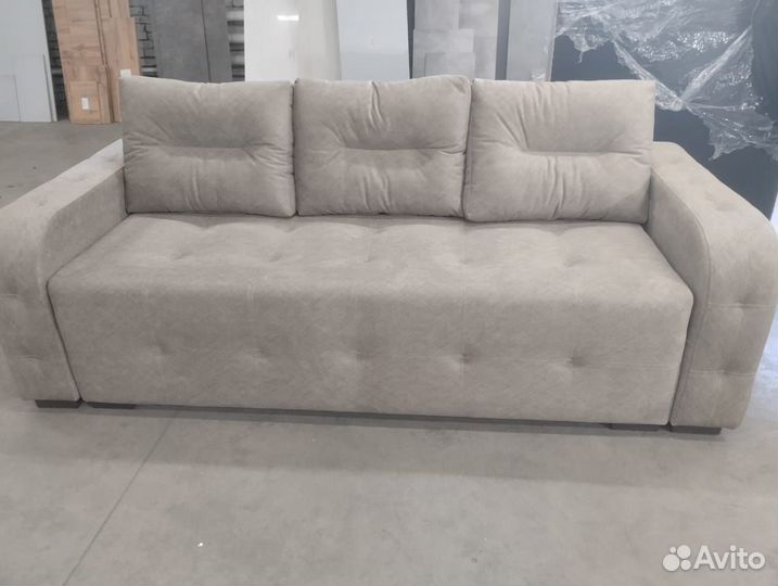 Кресло и диван новый в рассрочку