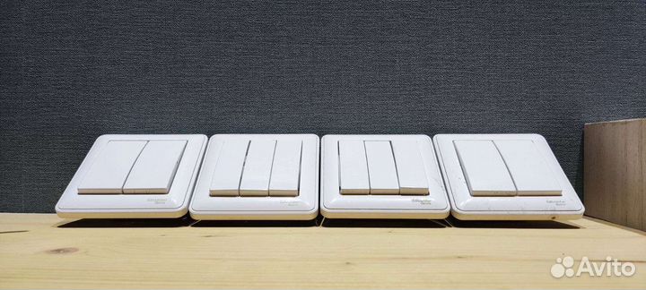 Выключатели встраиваемые. Цена за все