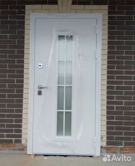 Дверь входная металлическая со стеклом см 421