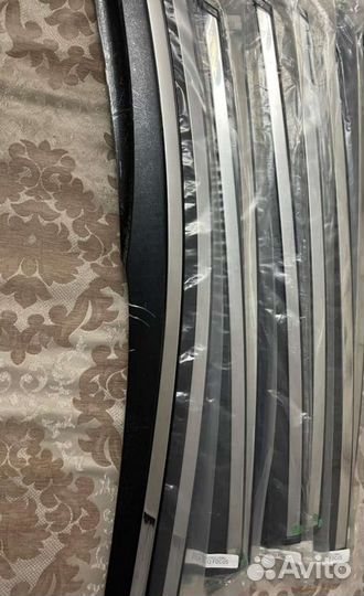 Дефлекторы с хром молдингом на форд фокус 3