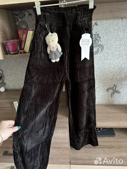 Брюки для девочки. Ткань велюр. Размер 158