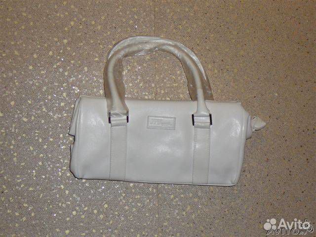 Белая сумочка косметичка S.T. Dupont Parfums новая