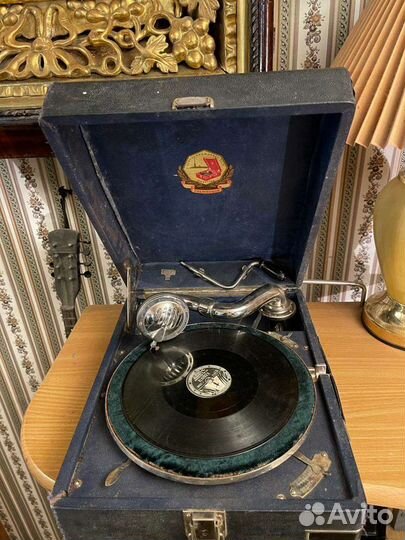 Патефон СССР