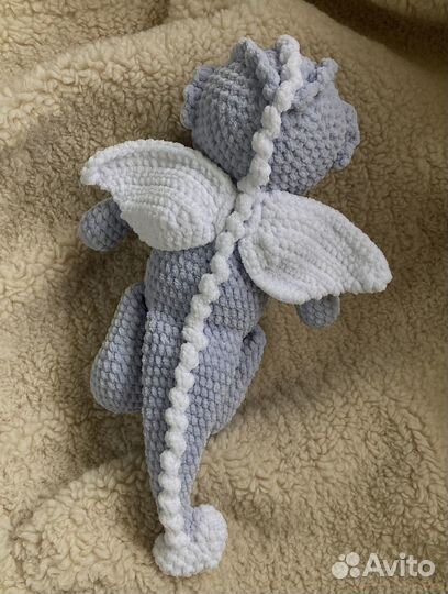 Игрушка дракон вязаный