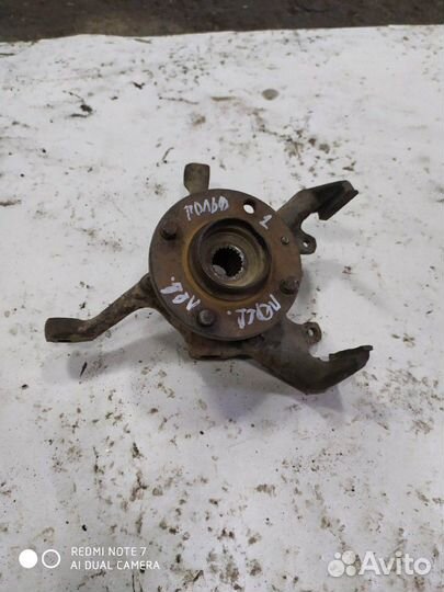 Поворотный кулак правый Volkswagen Golf 2