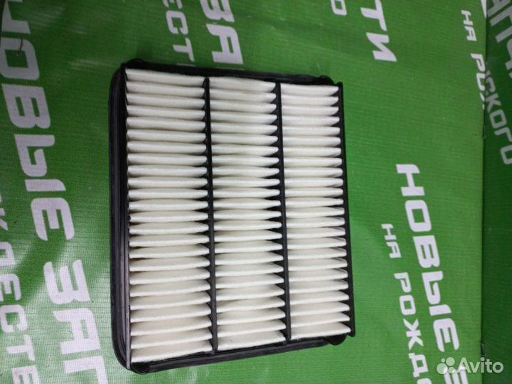 Воздушный фильтр двигателя Mitsubishi Galant 1996