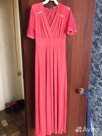 Платье женское 46 48