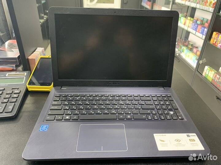 Ноутбук asus