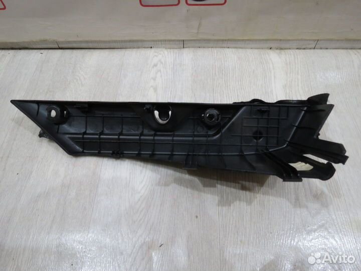 Держатель задней полки левый Hyundai i30 2