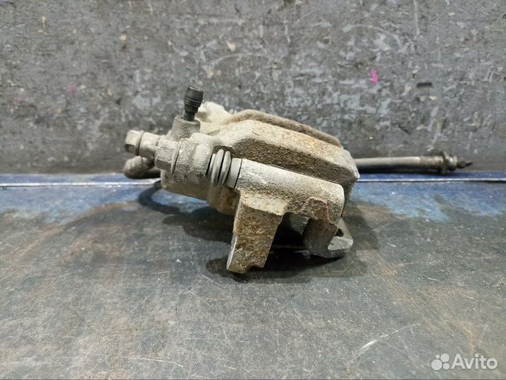 Суппорт задний правый Suzuki Grand Vitara 3 TD