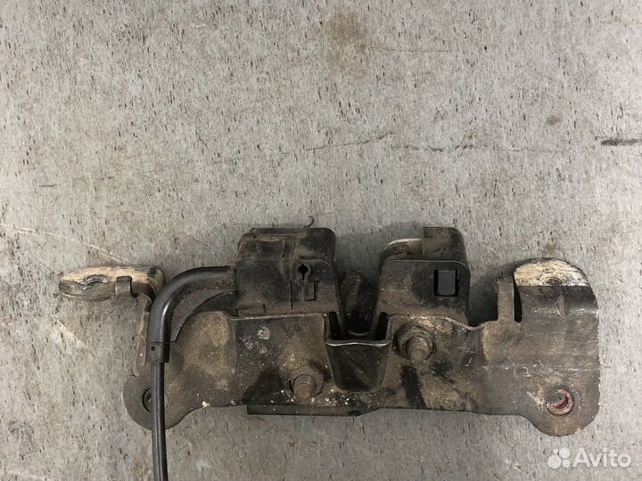 Левый Замок сиденья Volvo S60