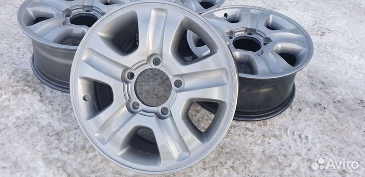 Toyota Land Cruiser 100 R17 5x150