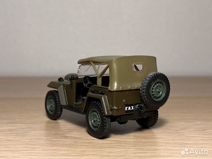 Модель Газ 67 Б военный внедорожник 1:43