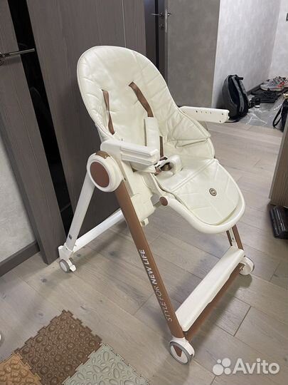 Стульчик для кормления Happy Baby