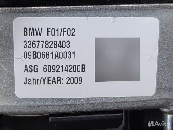 Подушка безопасности в руль Bmw 7 F01 N63B44 2009