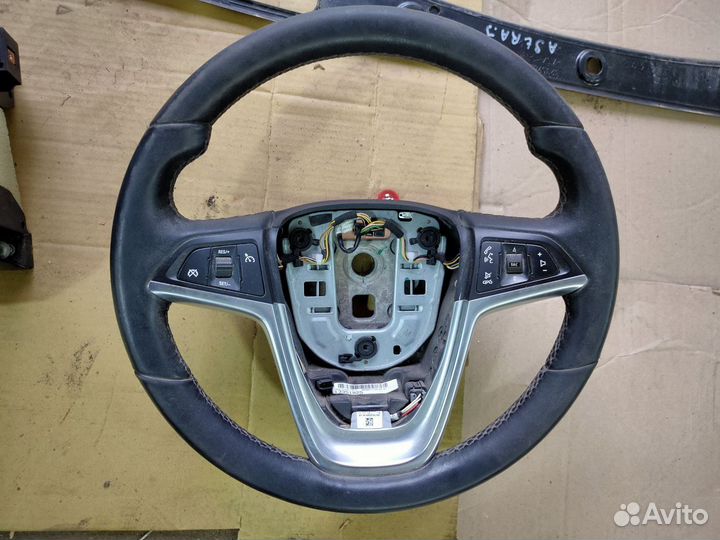 Рулевое колесо кнопки Opel Astra J 2009-2017