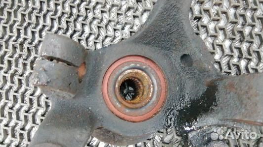 Ступица передняя левая mercedes benz vito W638 (TM