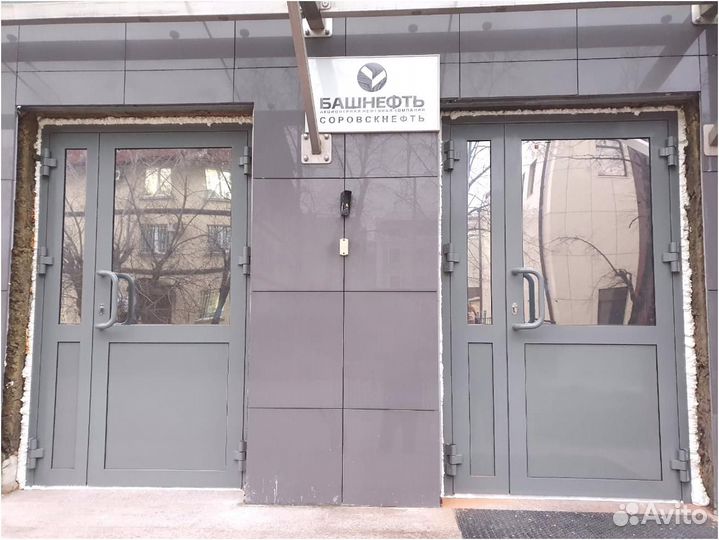 Алюминиевые двери. С монтажом