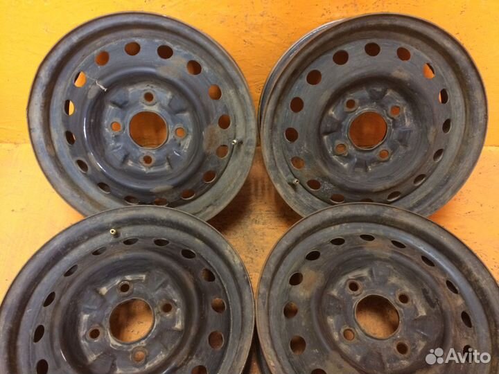 4 шт. Диски 14 4х114,3 DIA 66,1