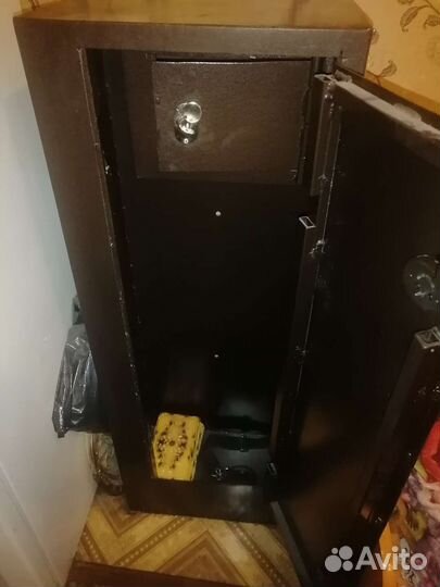 Оружейный сейф бу