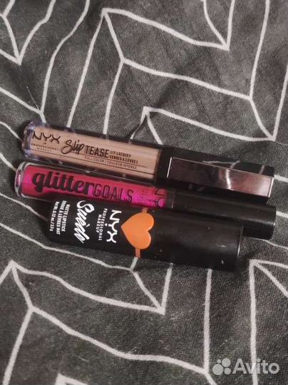 Три помады NYX