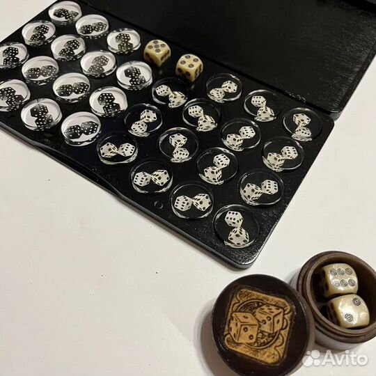 Фишки для, нард в подарочном кейсе