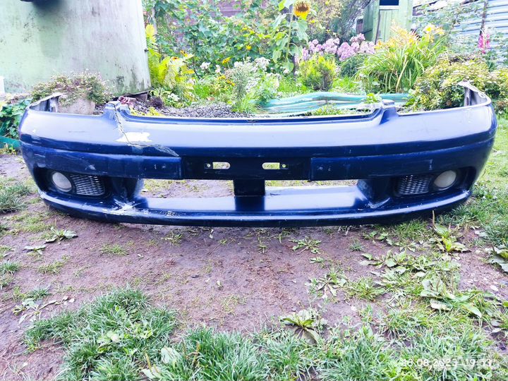 Продам передний бампер subaru legacy