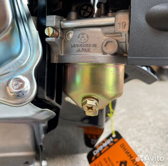 Двигатель бензиновый