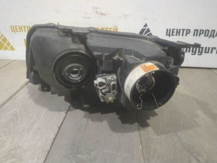 Фара ксенон правая Сузуки Витара 2 рестайлинг