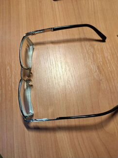 Очки для зрения. Правая линза -8.5, левая -8.0