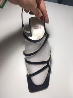 Босоножки Blossem