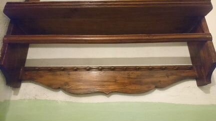 Старинный полка для иконы настенное (дерево)