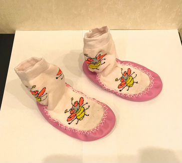 Тапочки носки новые для девочки