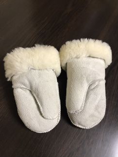 Варежки из овчины для самых маленьких