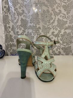 Босоножки Manolo Blahnik